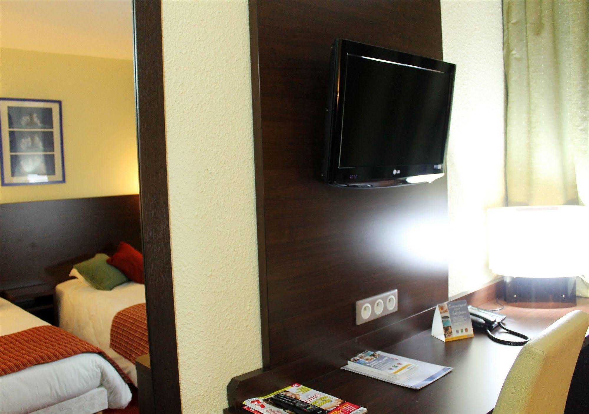 The Originals City, Hotel Paris Sud, Orly-Draveil Екстериор снимка